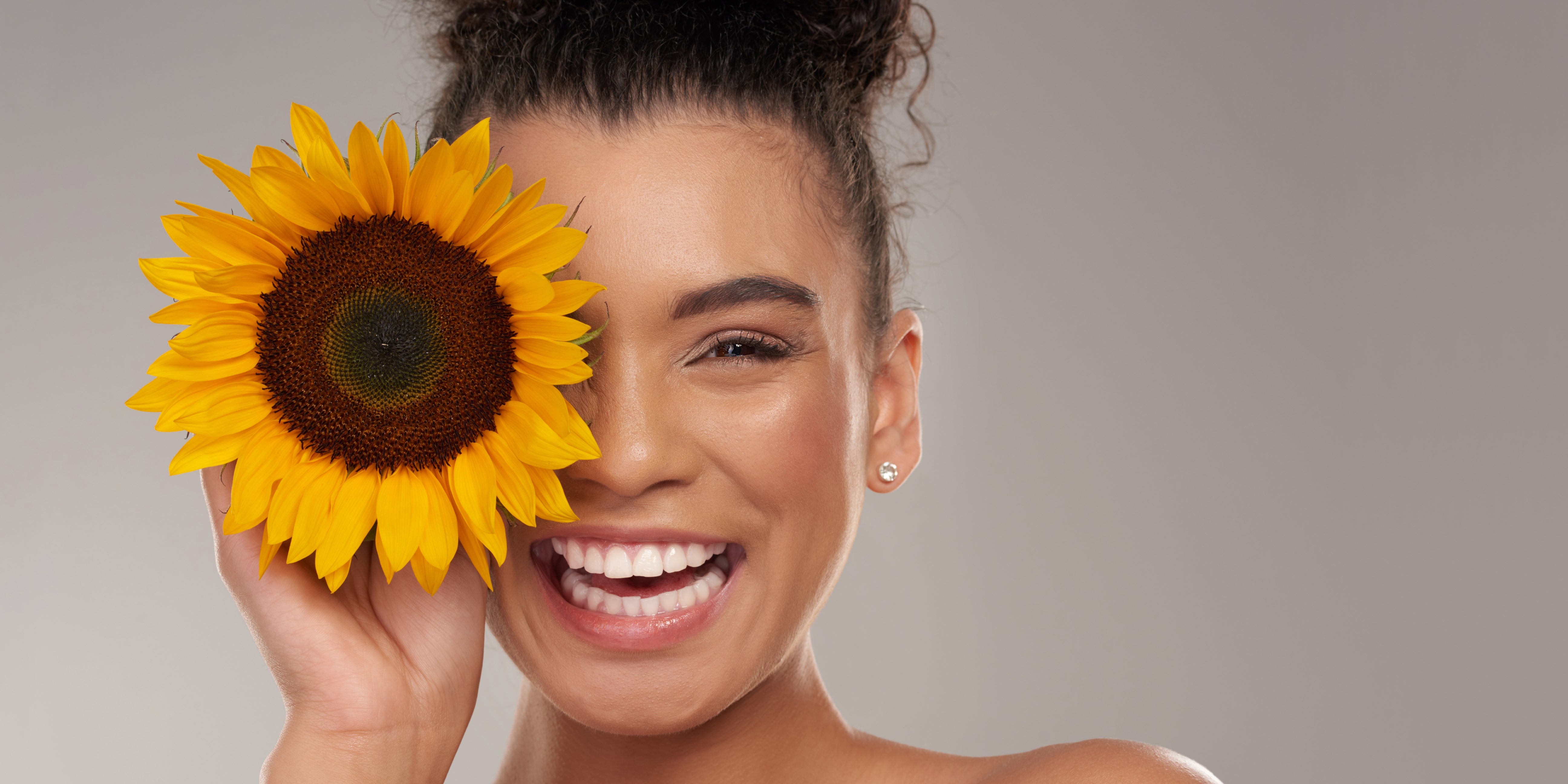 How Hemp Skincare Minimises Pore Size for a Flawless Complexion