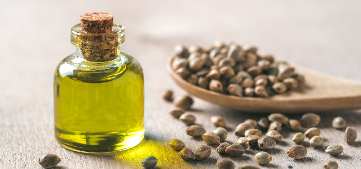 5 Amazing Benefits of Using Hemp Seed Oil